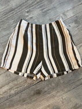 DISSH Linen Vertical Stripe Shorts w/ liner(Cream,Olive Green,Brown, Black)Sz 4